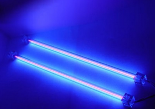 Đèn UV là gì? Công dụng và lưu ý khi dùng.